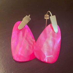 Kendra Scott hot pink earrings EUC